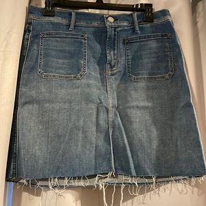 Mother Patchie Mini Fray Skirt